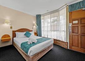 Sapphire Waters Motor Inn 5