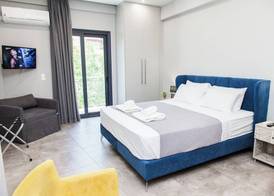Elegant Rooms Athens 5