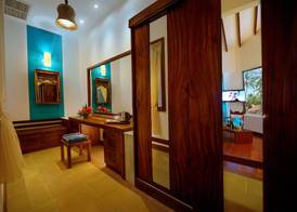 Royal Palms Beach Hotel 4