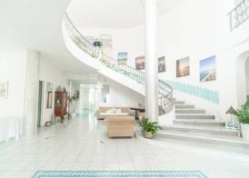 Hotel America 2