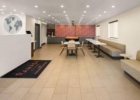 Ramada by Wyndham York Harrisburg Hershey 4
