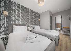 Queensferry Guest house 3