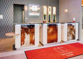 Leonardo Hotel Zurich Airport 2