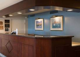 Ramada by Wyndham Boston 5