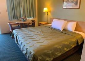 Regency Inn Lakeport 4