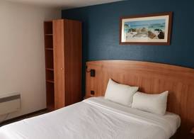 Comfort Hotel Evreux 5