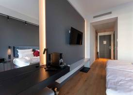 Frames Hotel GmbH 3