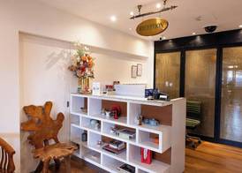 iNN at Temple St by Q Loft Newly Renovated 5