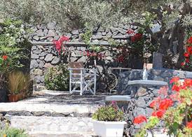 Phaos Santorini Suites 5