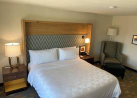 Holiday Inn BATON ROUGE-SOUTH by IHG 4