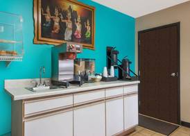 Knights Inn Wentzville MO 4