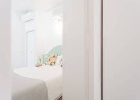 A Step From the Dome Apartment by Rent all Como 4