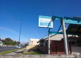 Beachfront Motel 2