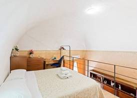 GuestHost - Castello Ursino Balcony Apartment x5 2