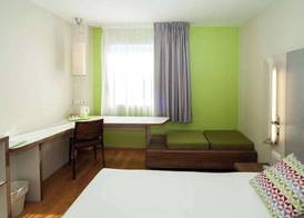 Travelodge BCN Cornella Fira 5