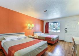Super 8 by Wyndham Livermore 2