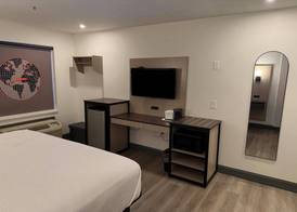 Ramada by Wyndham Albany GA 4