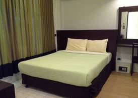 B & B Patong Beach House 2
