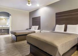 Americas Best Value Platinum Inn & Suites 5