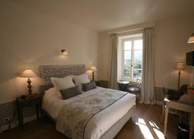 Château Les Oliviers de Salettes 2