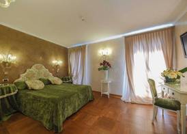 Casa Savoia & Casa Jolanda 2