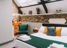 Sgwd Gwladys Lodge 2