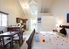 Blue Waters Inn 4
