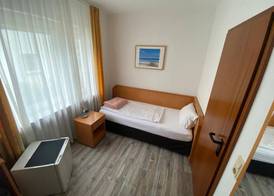 Hotel Apartments Restaurant CALA LUNA 4