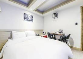 HOTEL JUNO 4