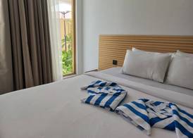 Dhigurah Tourist Hotel 5