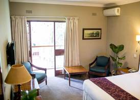 Bronte Hotel 4