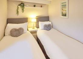 Host & Stay - Abbey Heights 2