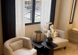 Carles Hotel 4