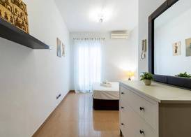 Charming Apartment in El Arenal, Sevilla's Heart 2
