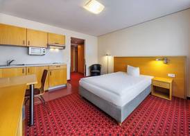 Airporthotel Berlin-Adlershof 5