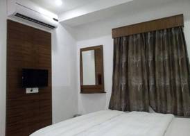 Hotel Apex Inn 5