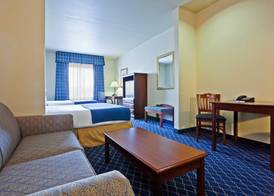Holiday Inn Express & Suites PARAGOULD by IHG 4