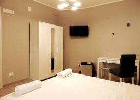 Pretty Tiburtina Room 2