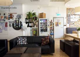 Five Elements Hostel and Capsules Frankfurt 4