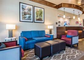 Comfort Suites Linn County Fairground and Expo 4