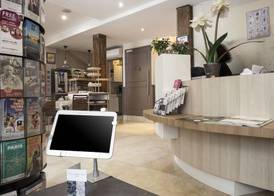 Hotel Chabrol Opera 2