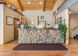 Econo Lodge Rice Lake 4