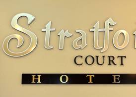 Stratford Court Hotel 4