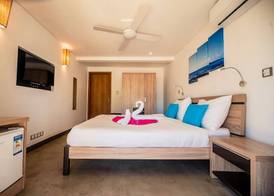 Toparadis Guest House 5