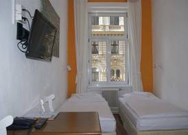 Timeout City Hotel, 5 min to city center, Self Check In 4