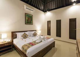 Kubal Villa and Living Seminyak 4