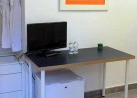 At Home in Malaga Stay & Solo Travellers 4