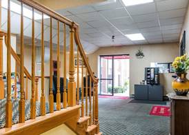 Econo Lodge Manchester 5