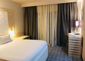Hotel Plaza 2