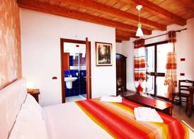 La Casa Rossa Country House 3